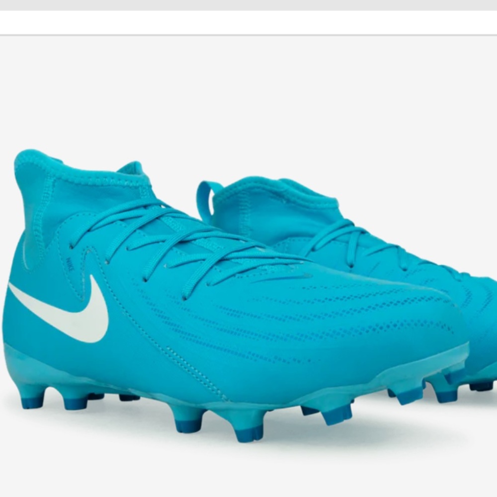 Nike Kids Phantom Luna Soccer Cleats